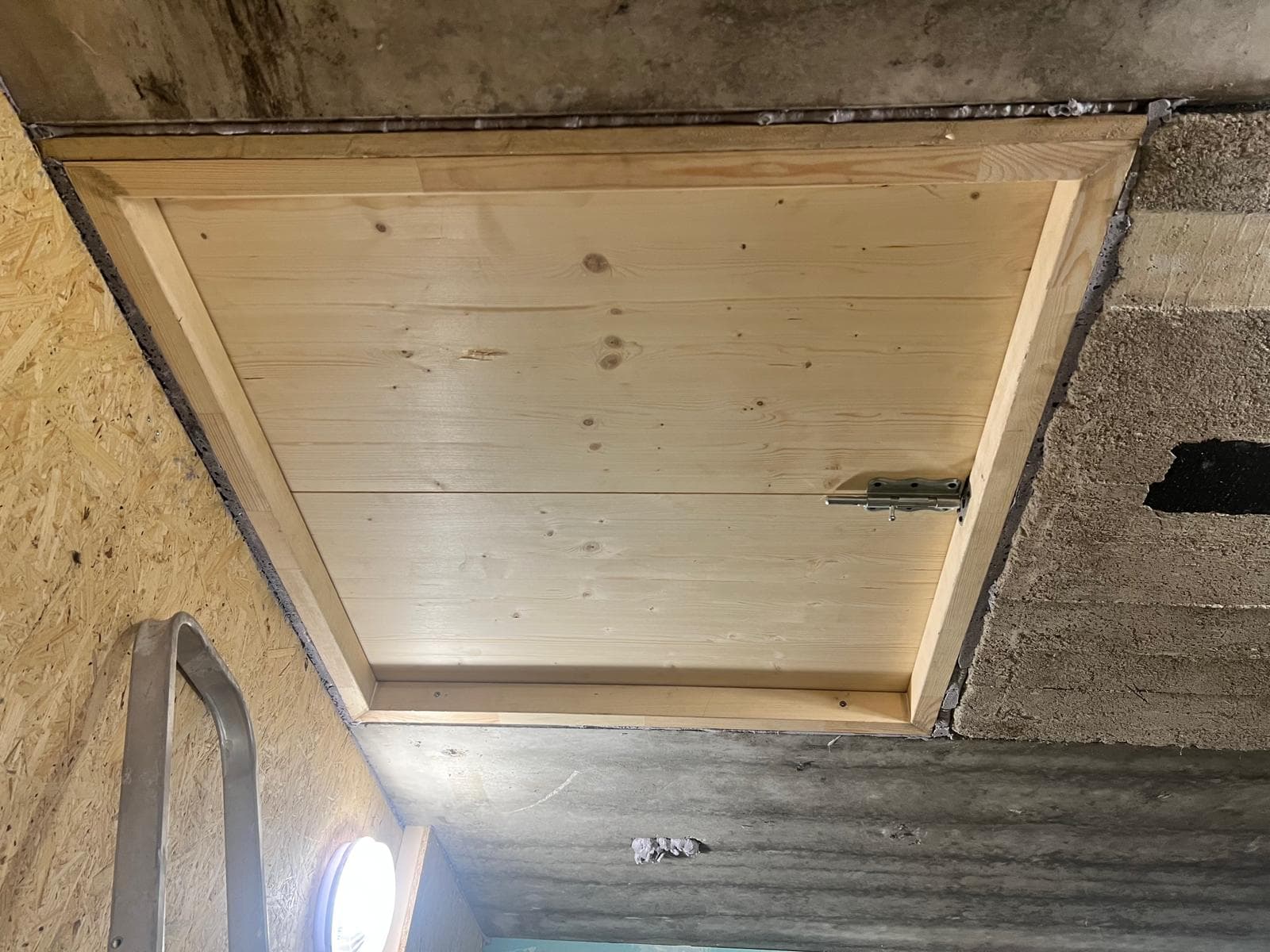 Palėpės revizinės durelės galerijos nuotrauka 4
